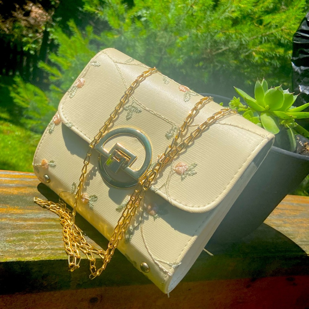 Garden purse